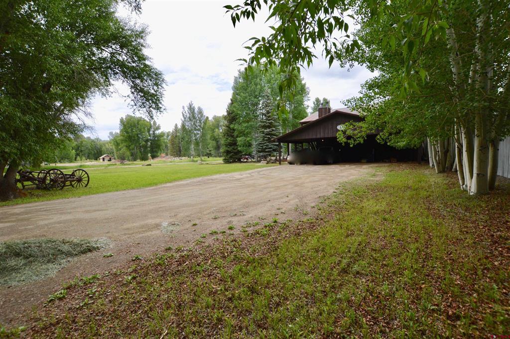 1412 W Gunnison Avenue