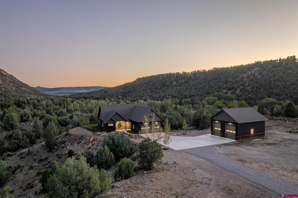 1700 Thoroughbred Road