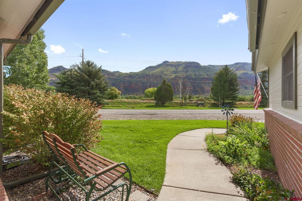 840 Waterfall Lane