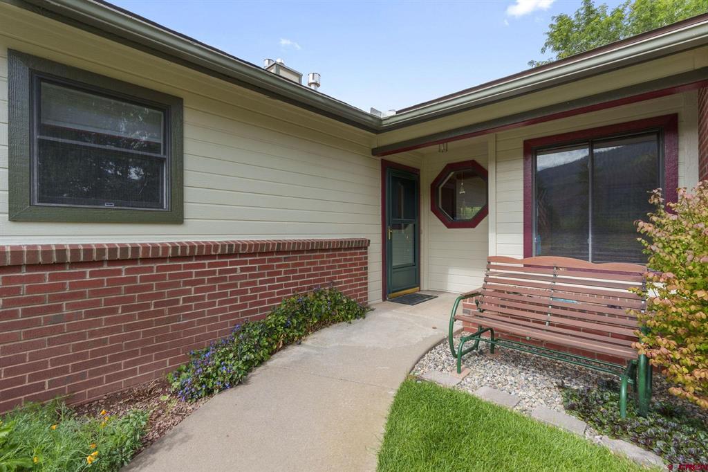 840 Waterfall Lane