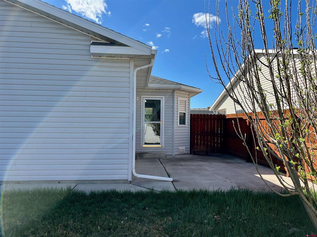 2753 Country Club Way