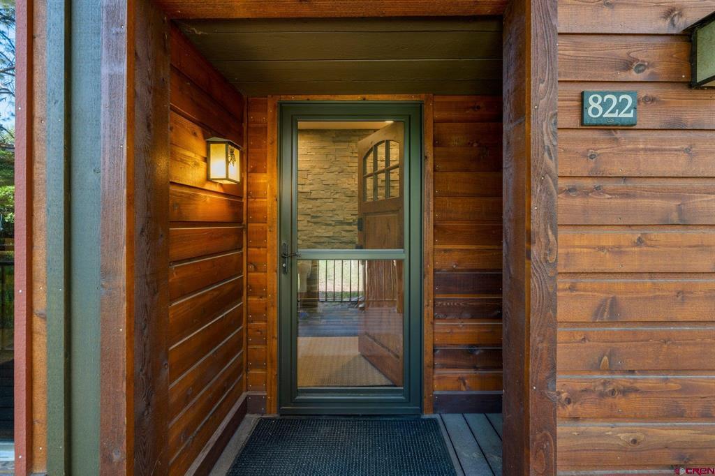 73 S Tamarron Drive 822