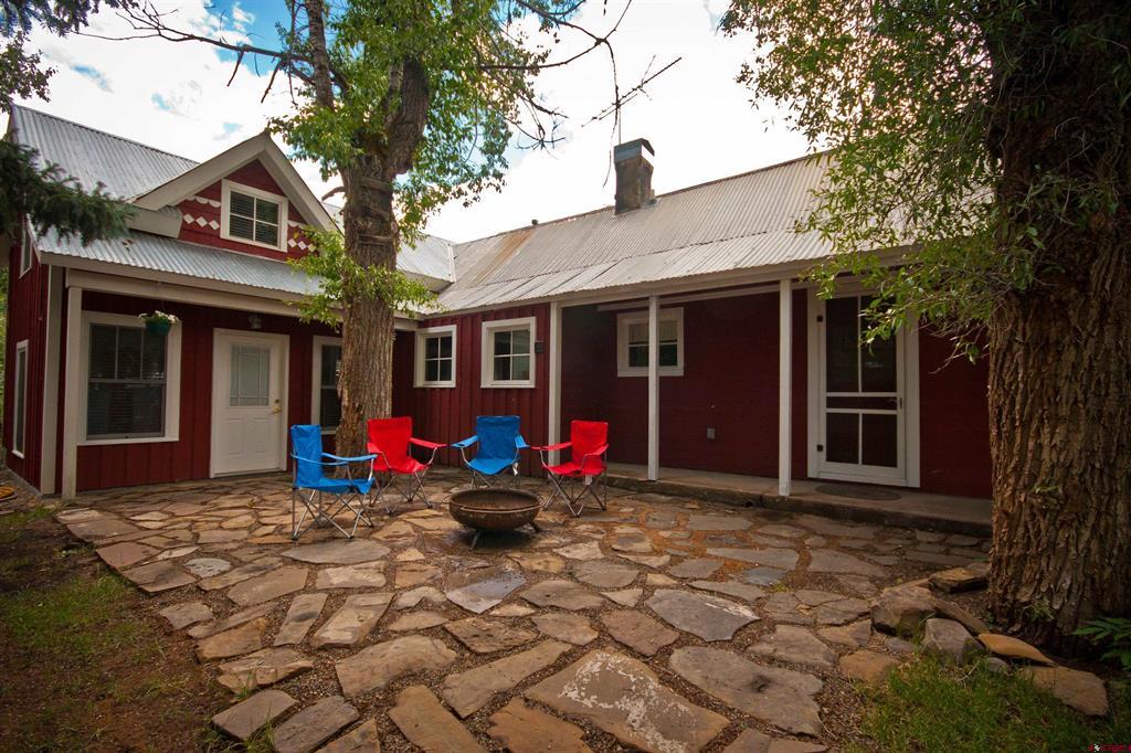 22 Elk Avenue