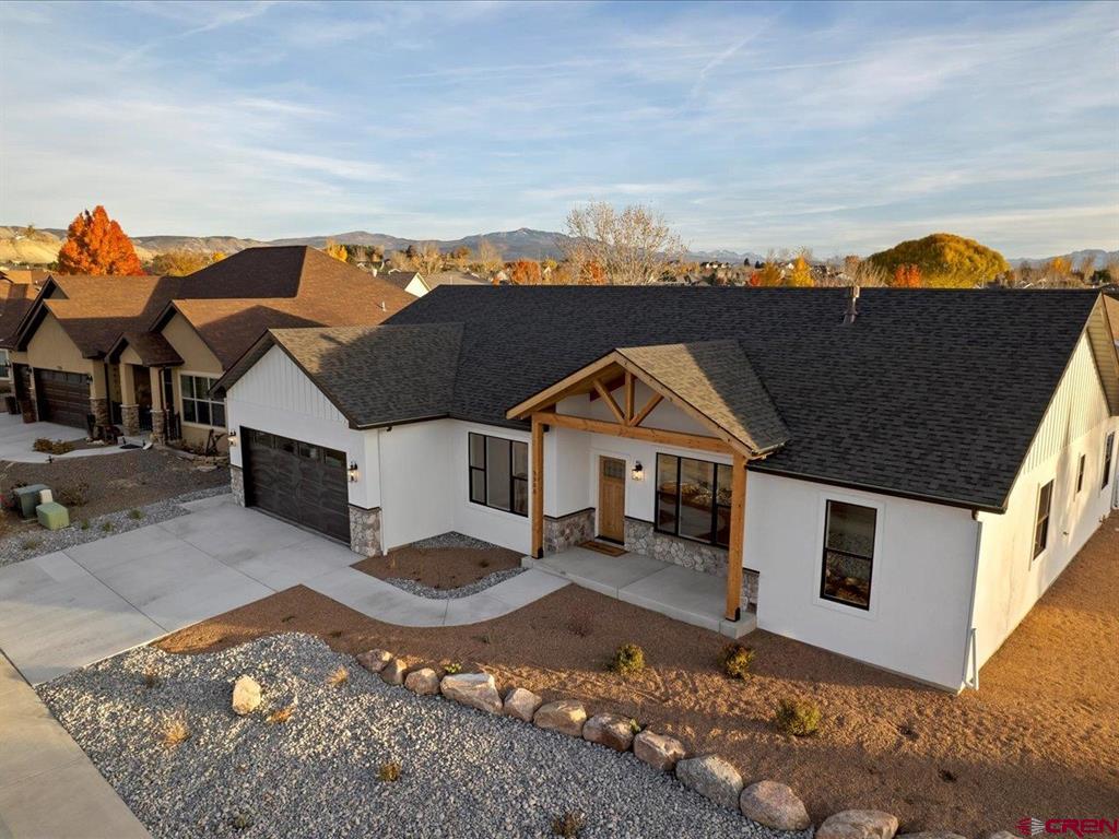 3308 Congress Street