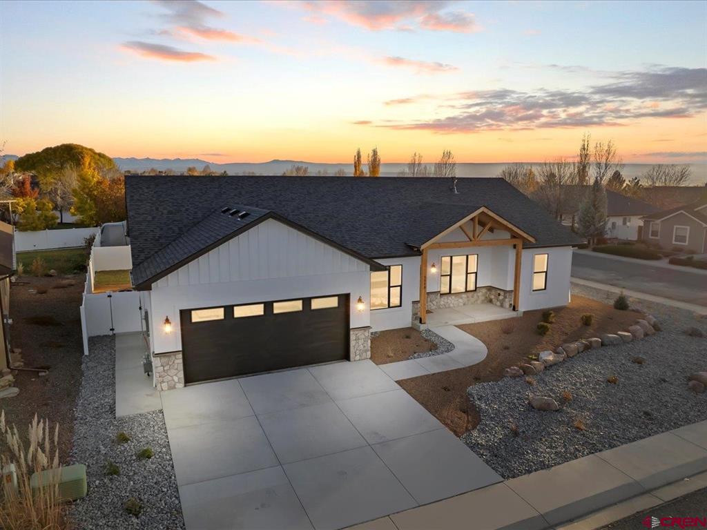 3308 Congress Street