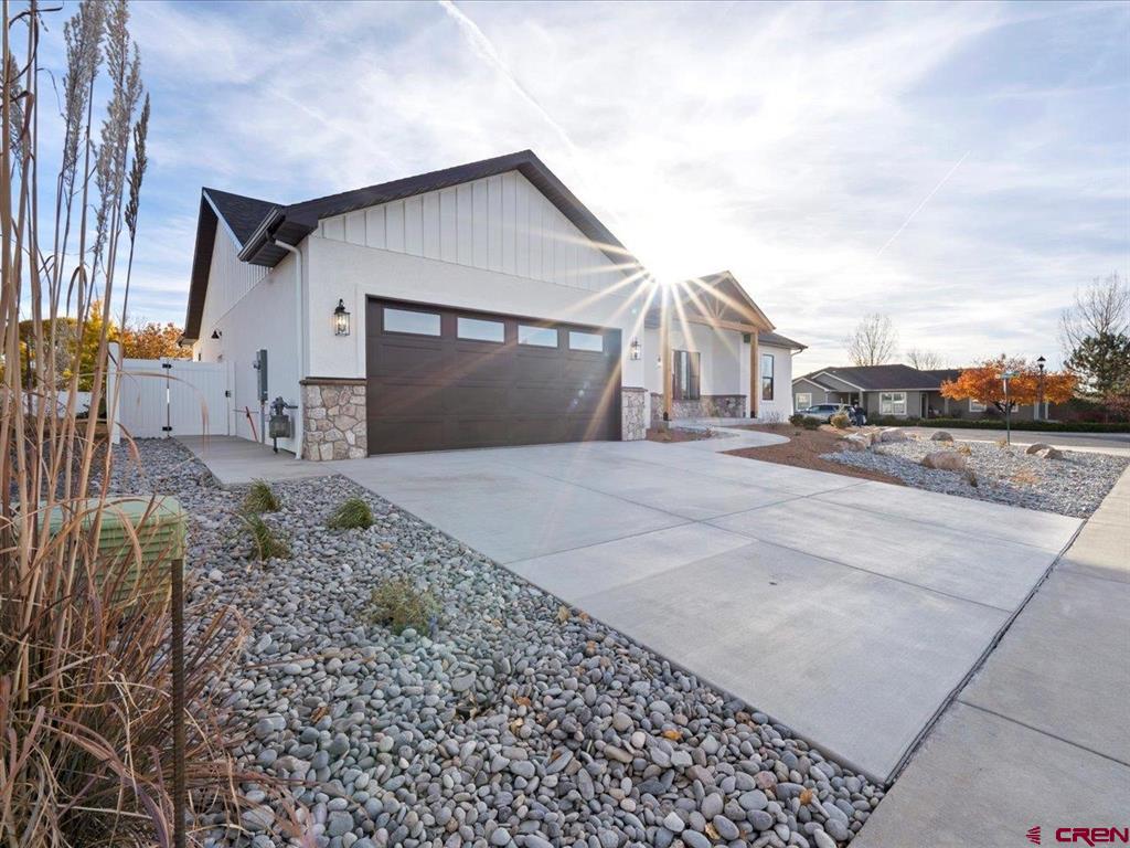 3308 Congress Street