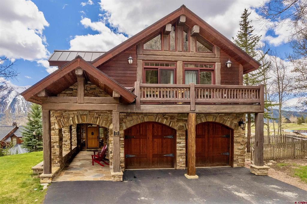 17B Garland Drive