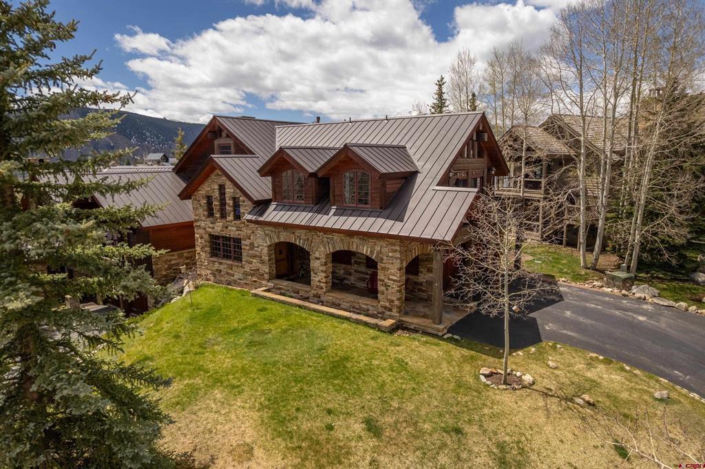 17B Garland Drive