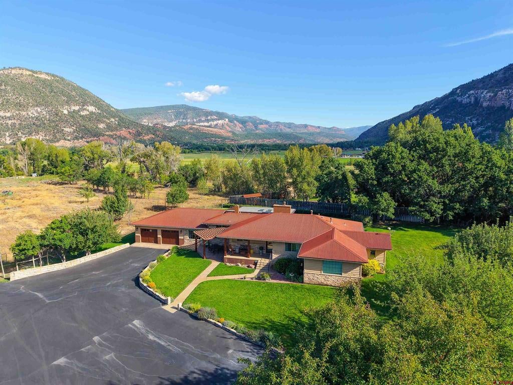 1051 County Road 250