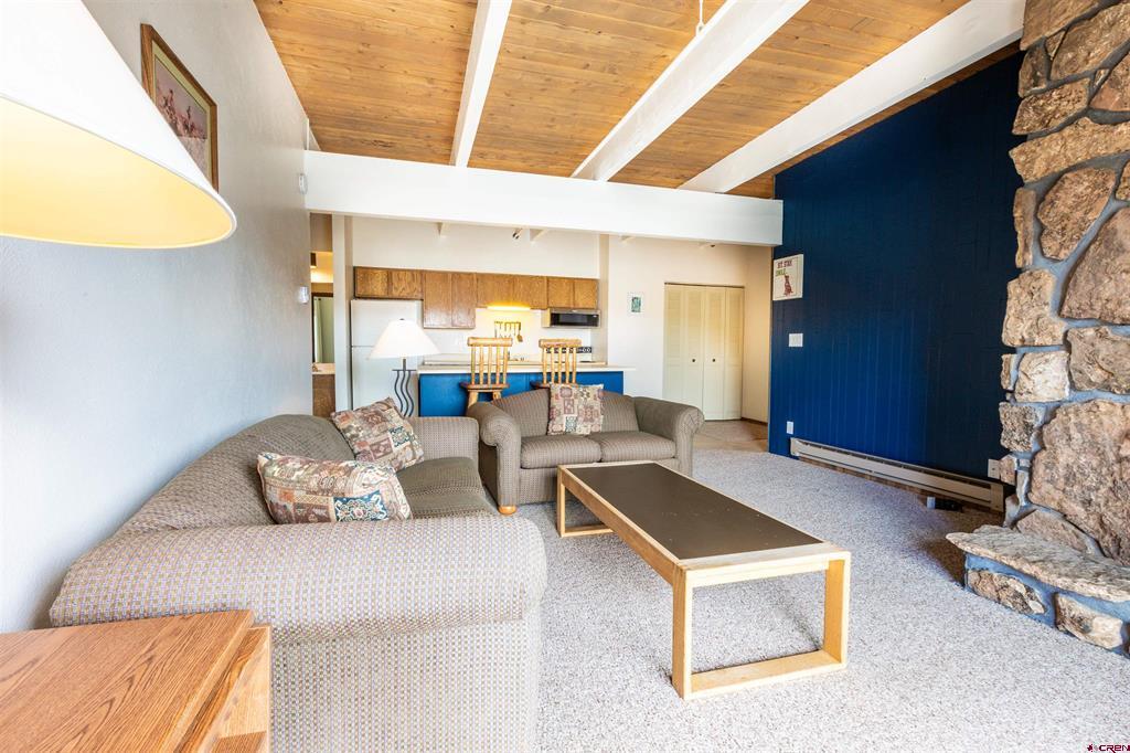 32 Hunter Hill Road B-203