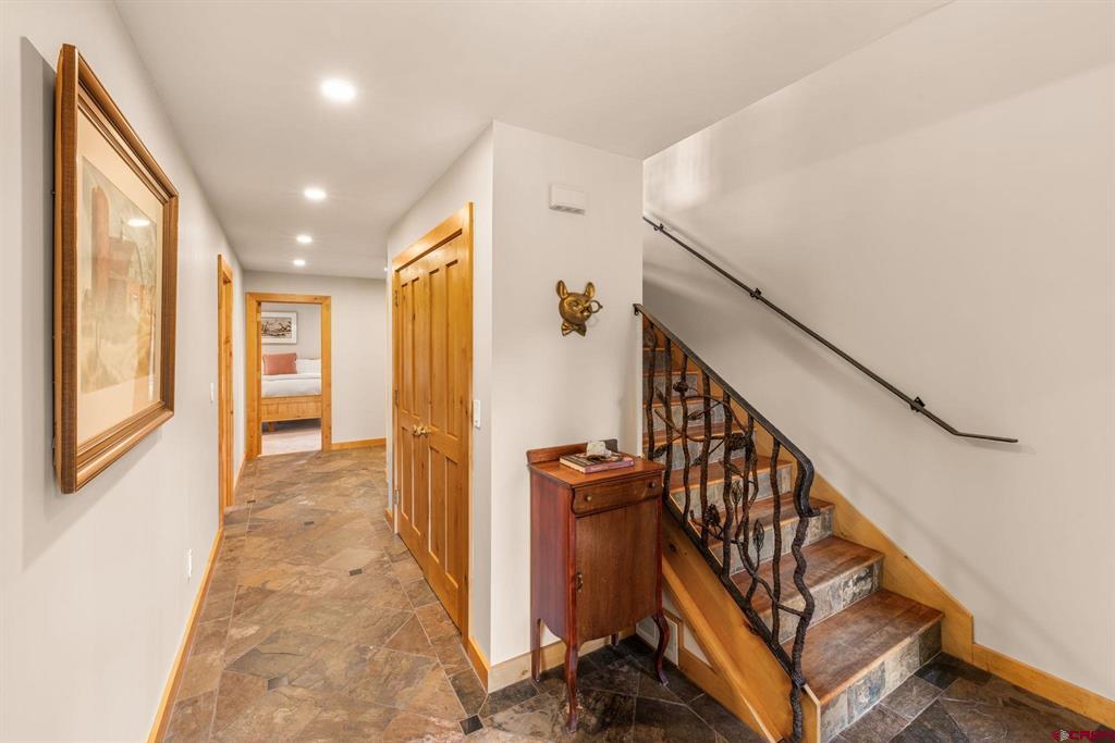 210 Goren Street