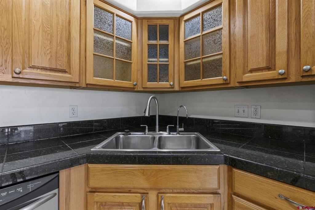 16 Sandstone Drive