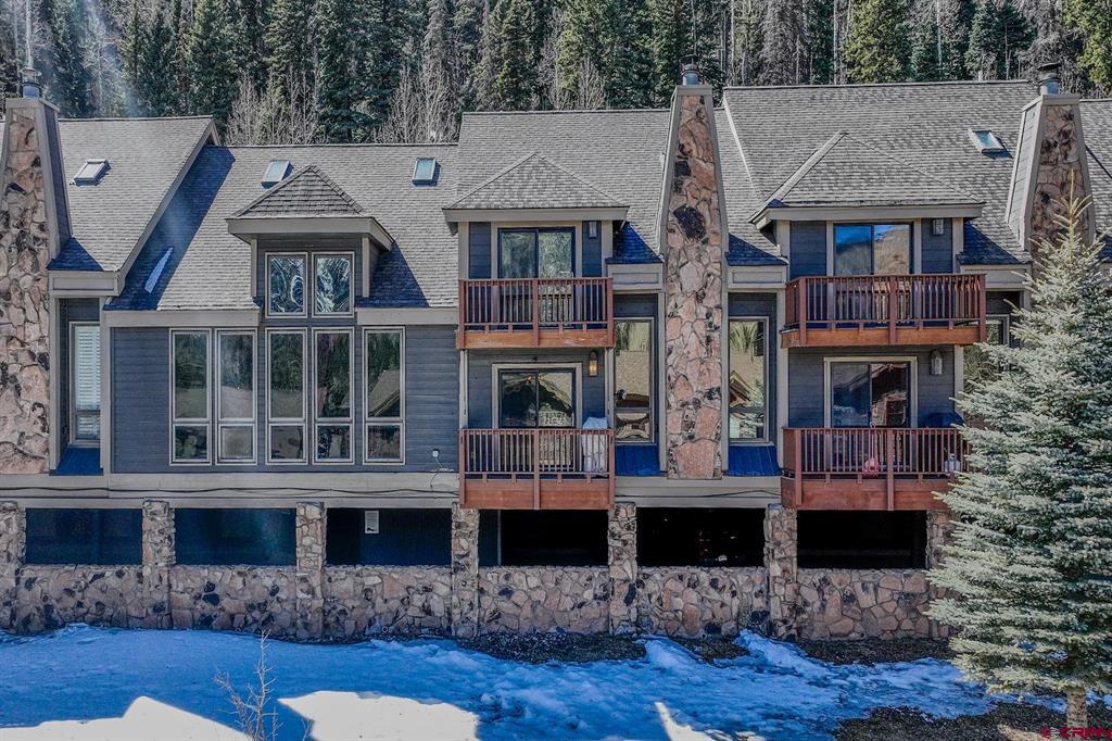 50827 N Highway 550 43