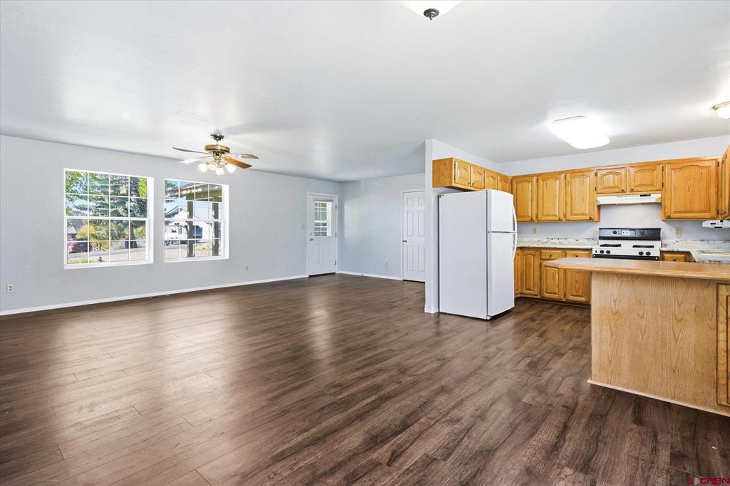 1072 N cedar Drive