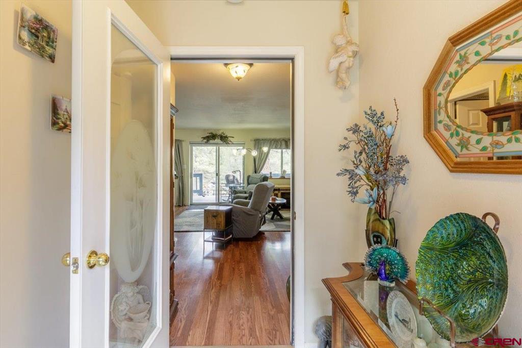 385 Stagecoach Lane