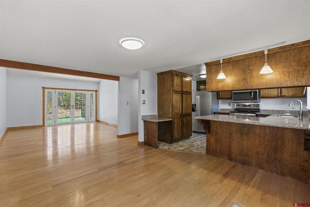 6 Willow Court
