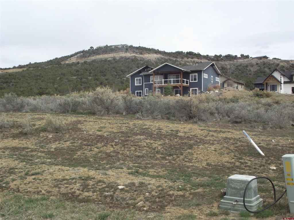 725 SE Pinyon Street