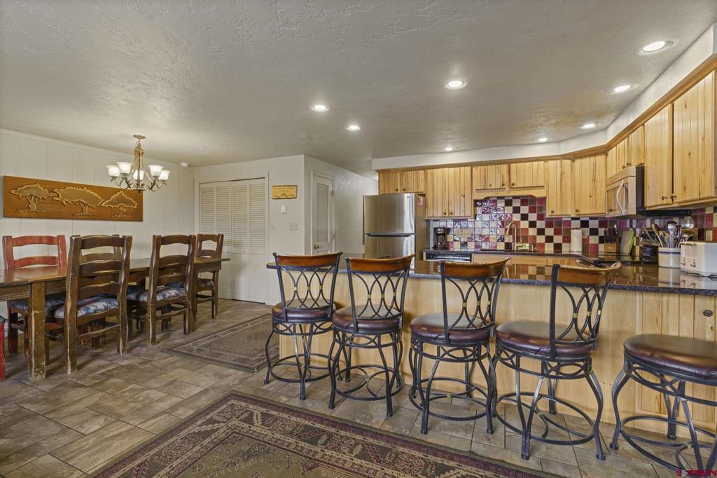 400 Sheol Street 10 & 11