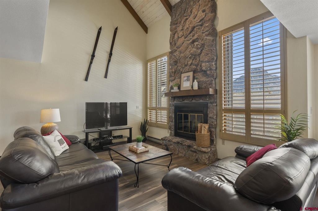 50827 N Highway 550 3