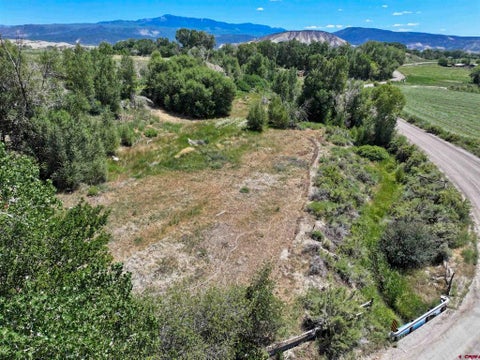 Photo of 3 Uncompahgre Road, Montrose, CO 81403 (MLS # 837603)