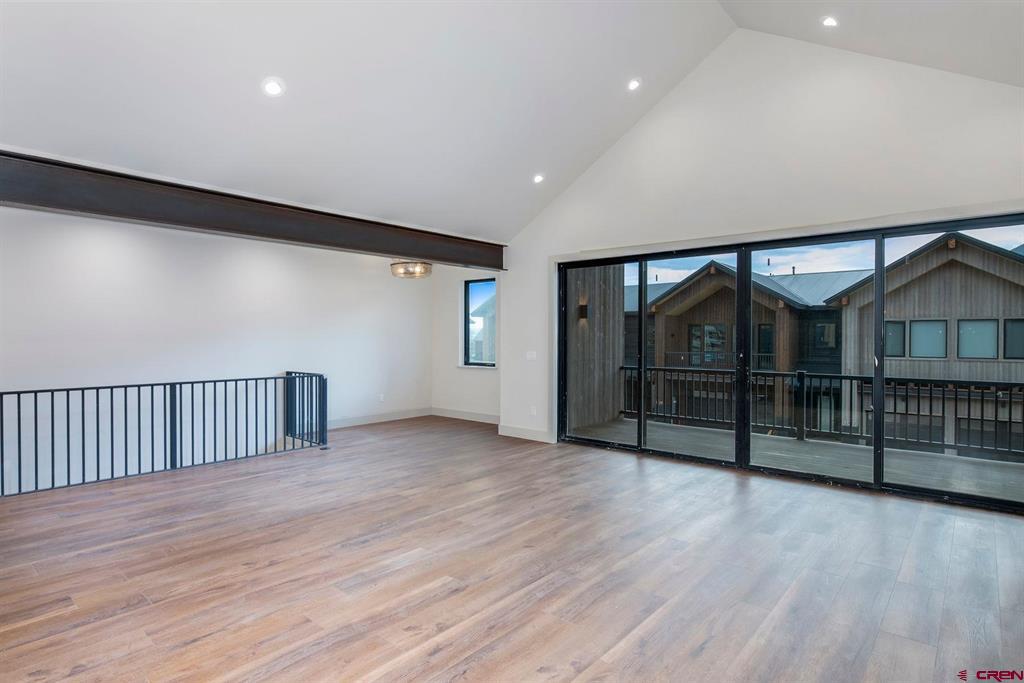 180 Elk Valley Road 104