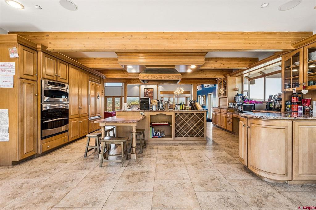 1022 Heritage Road