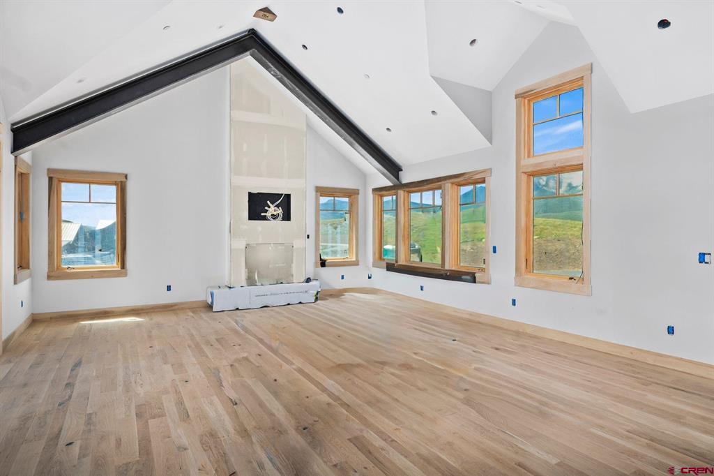 453 Lake Ridge Drive