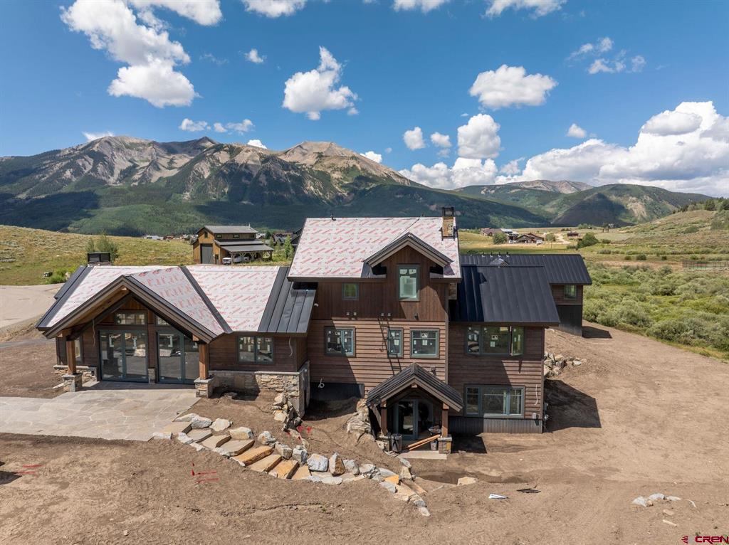 453 Lake Ridge Drive