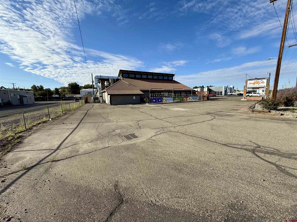 820 Highway 92