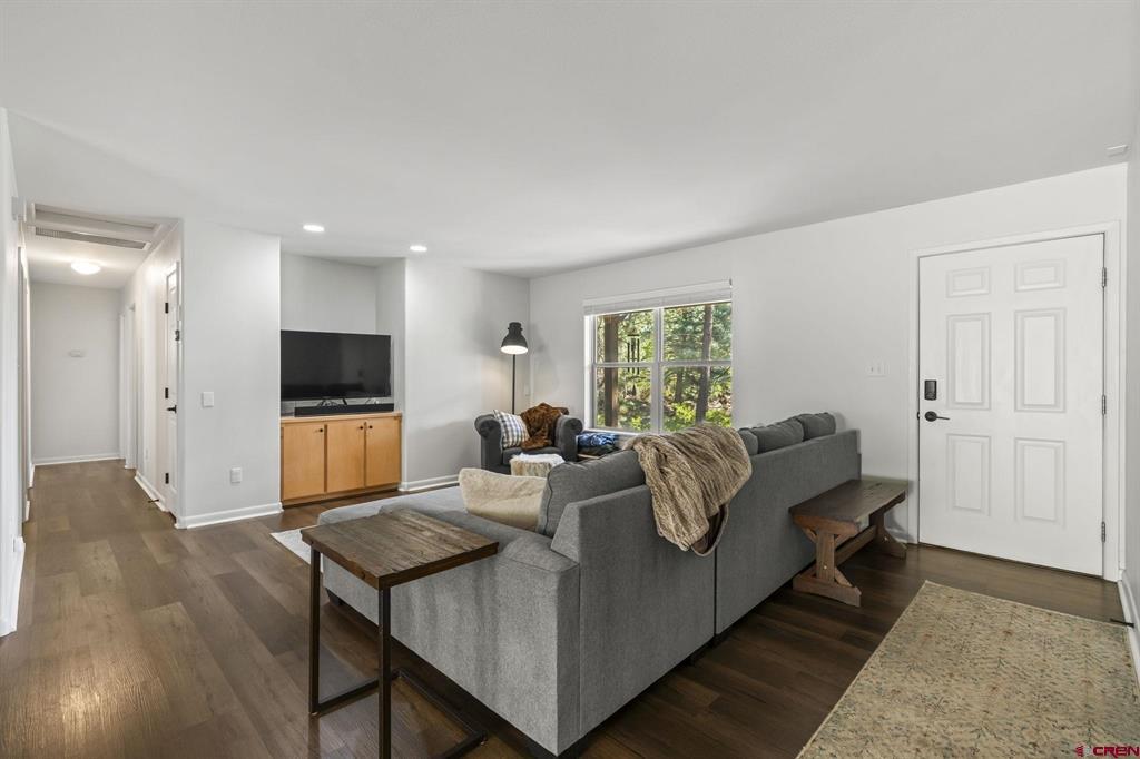 1175 Pine Tree Drive