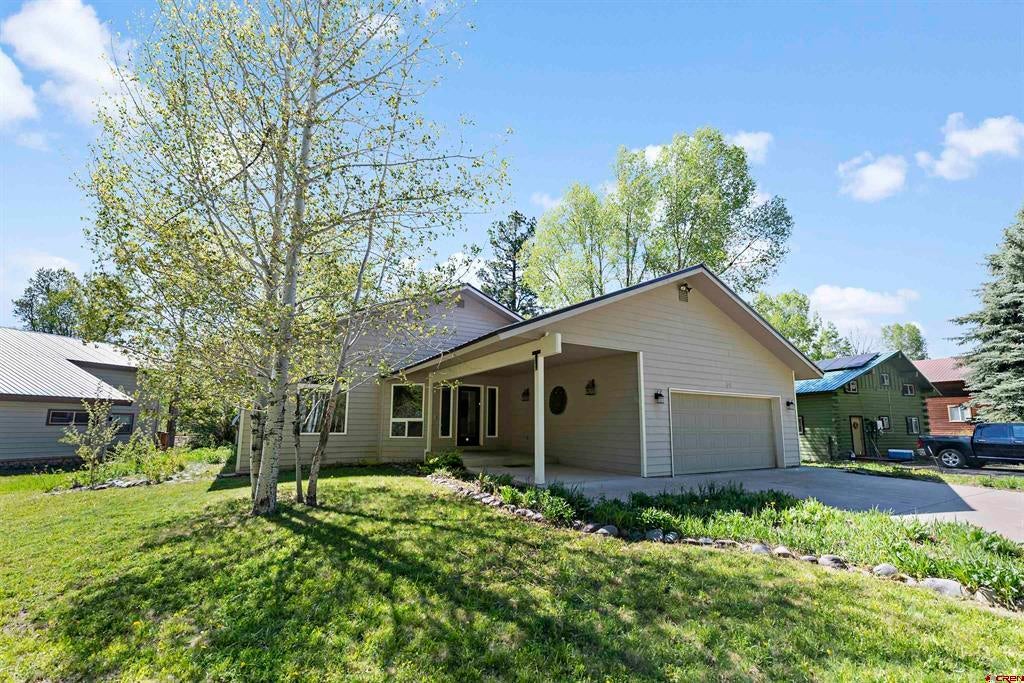 51 Little Beaver Place