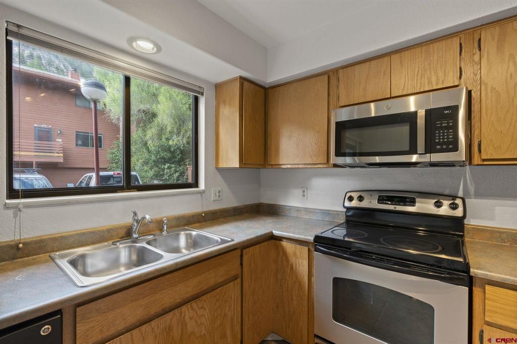 Durango, Colorado 81301, United States, 2 Bedrooms Bedrooms, ,2 BathroomsBathrooms,Residential,Active,205364