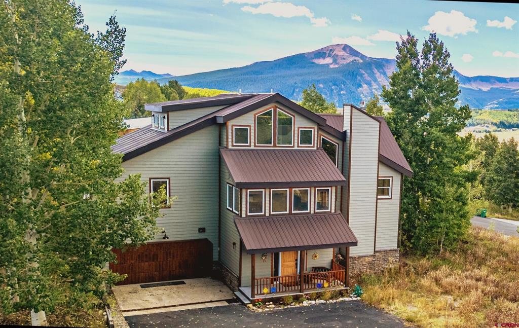 10 Ruby Drive