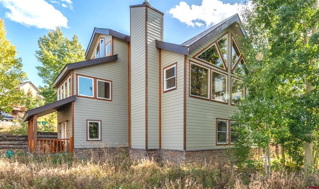 10 Ruby Drive
