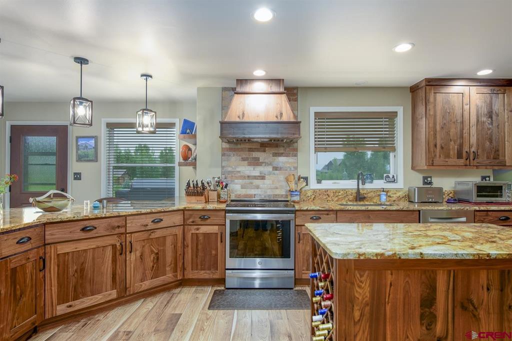 Gunnison, Colorado 81230, United States, 5 Bedrooms Bedrooms, ,4 BathroomsBathrooms,Residential,Active,173981