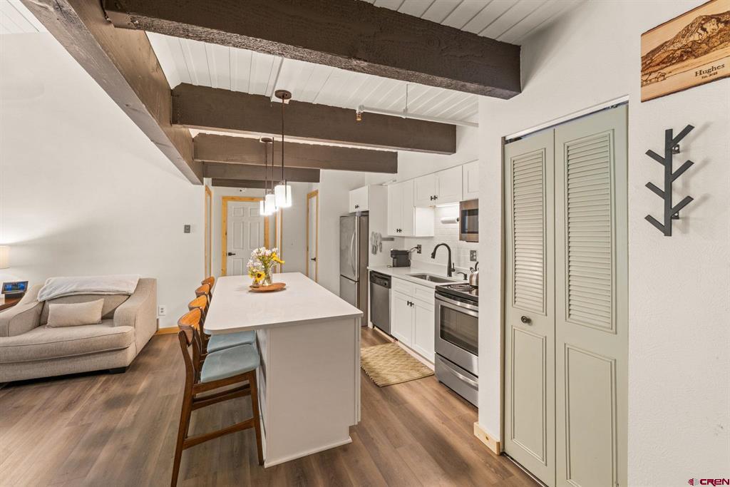 32 Hunter Hill Road B-306