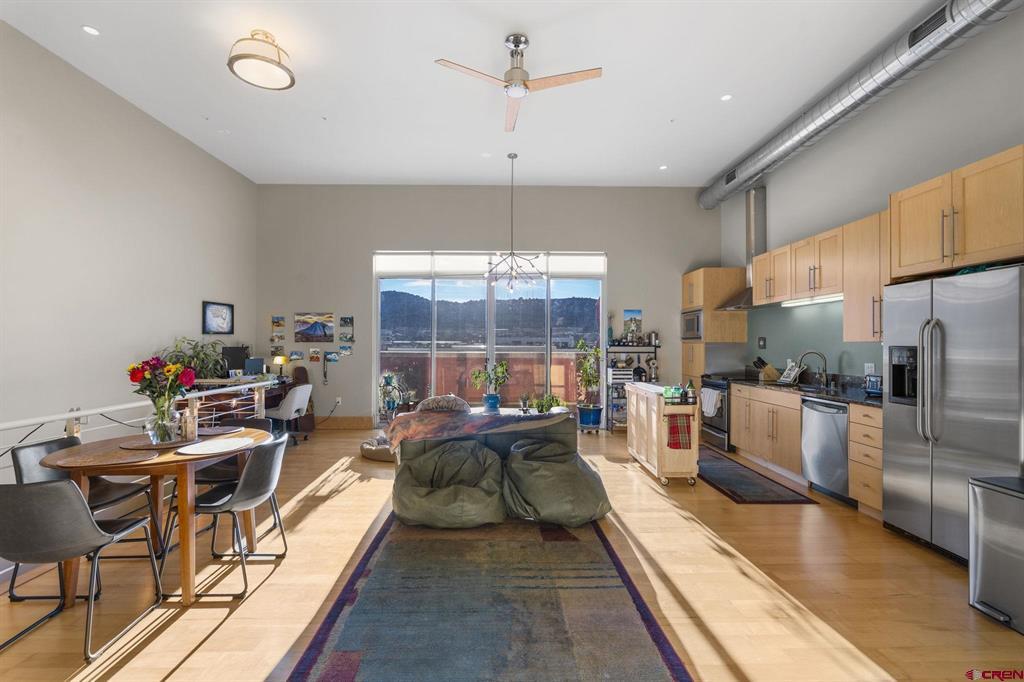 555 Rivergate Lane B1-114