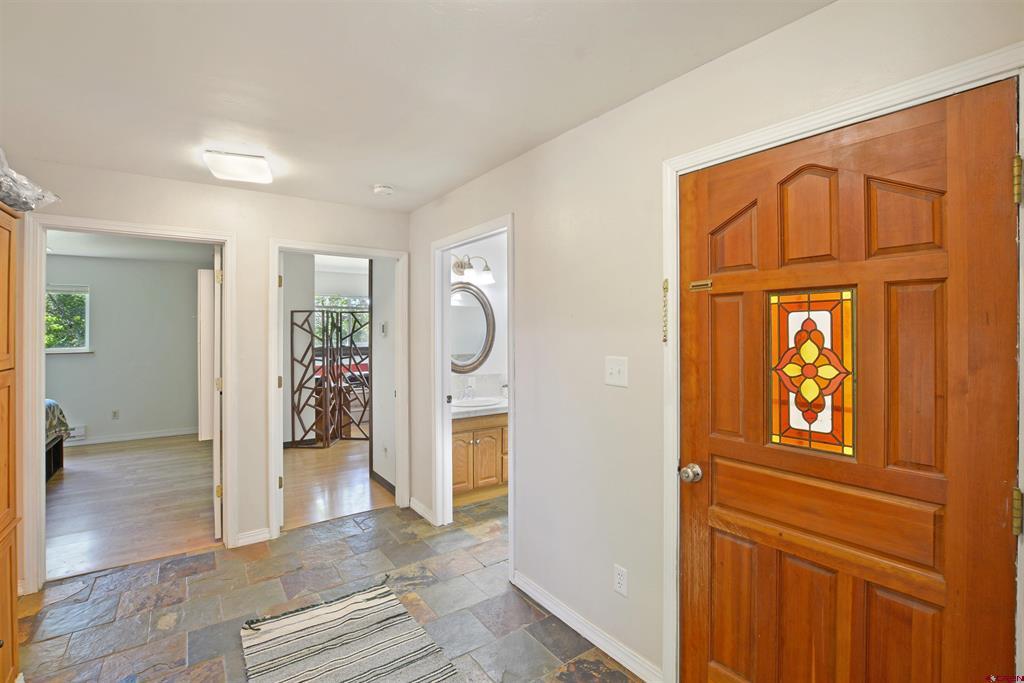 1181 N Mountain View Drive