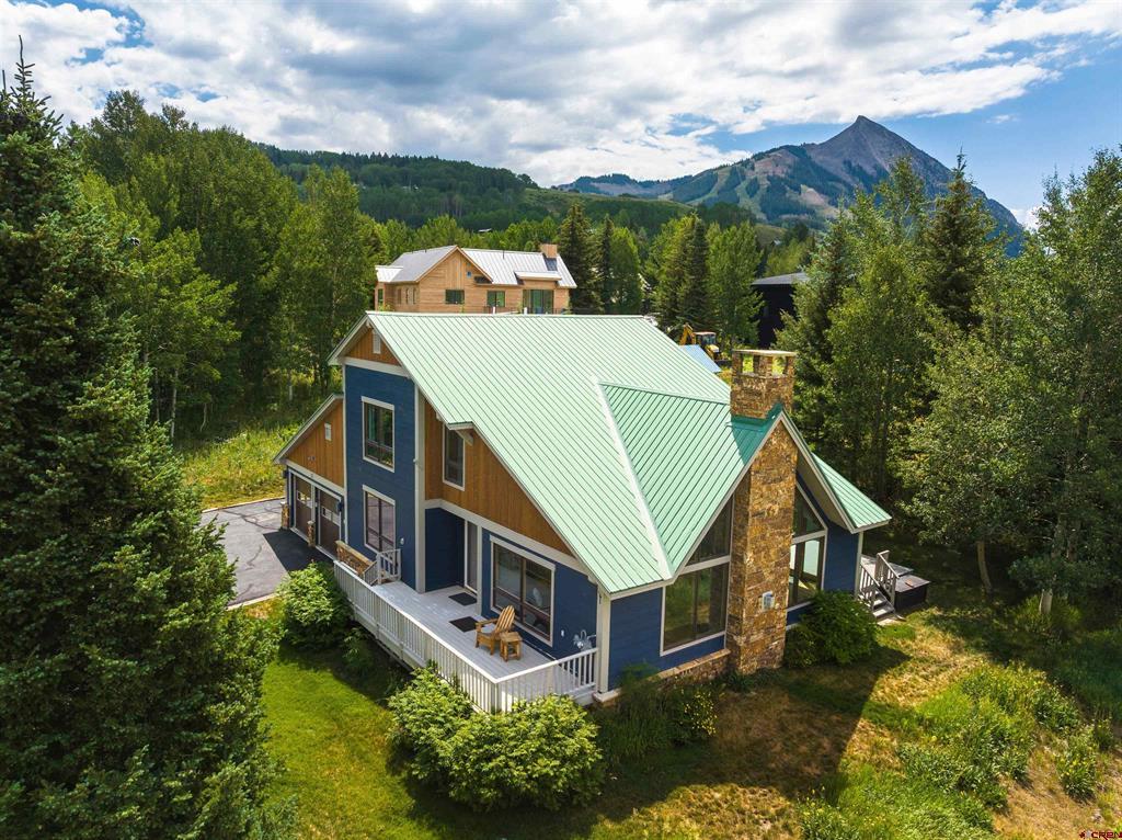 15 Cinnamon Mountain Road