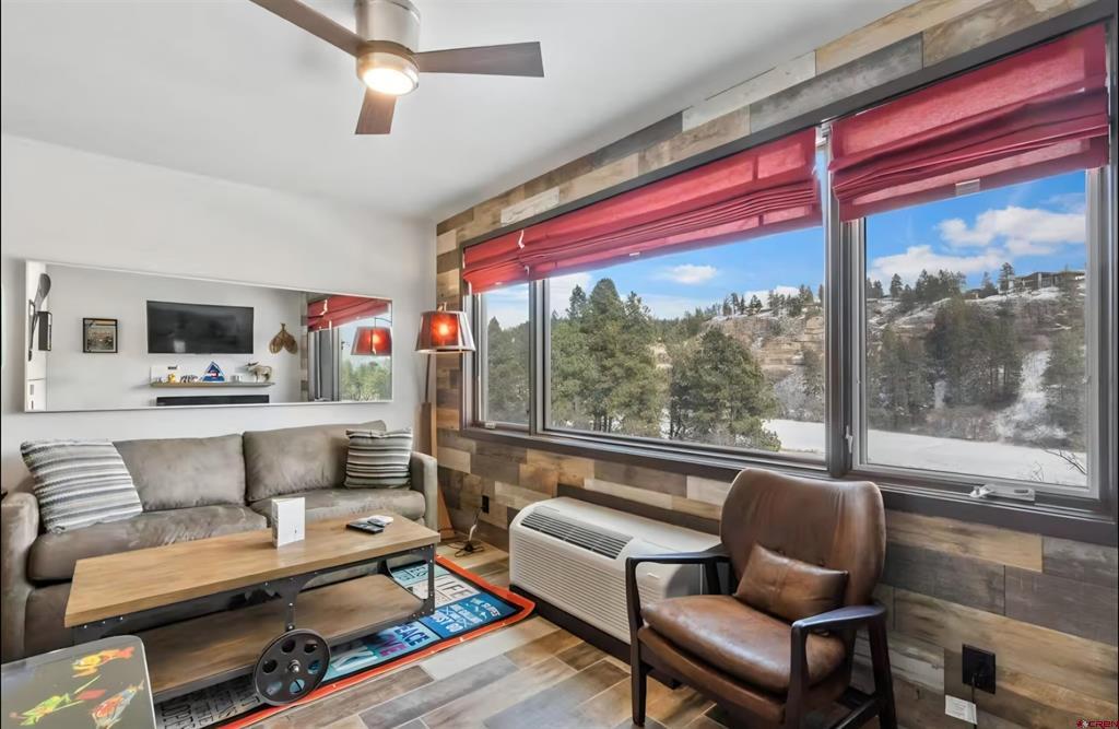 314 N Tamarron Drive 235