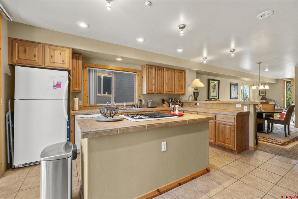 1295 Escalante Drive 8