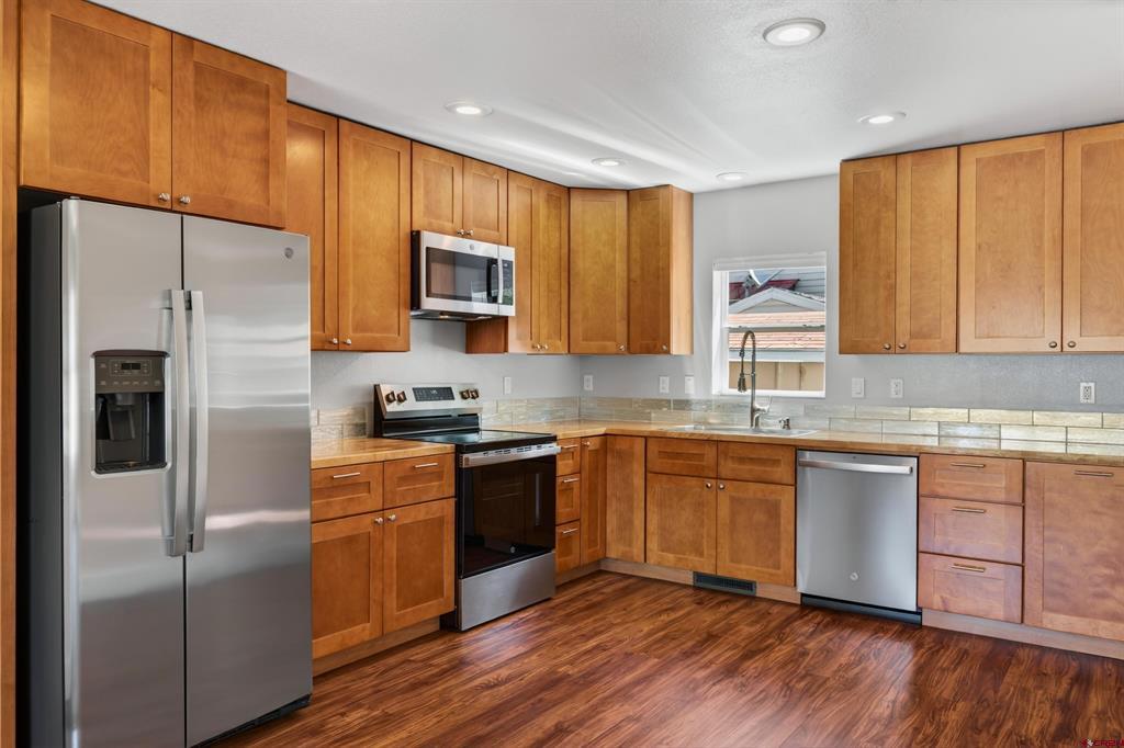 235 S 7th Street H