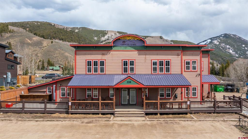 228 Elcho Avenue A