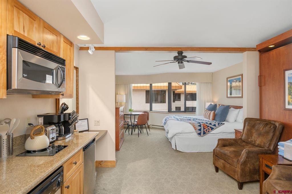 6 Emmons Road 510