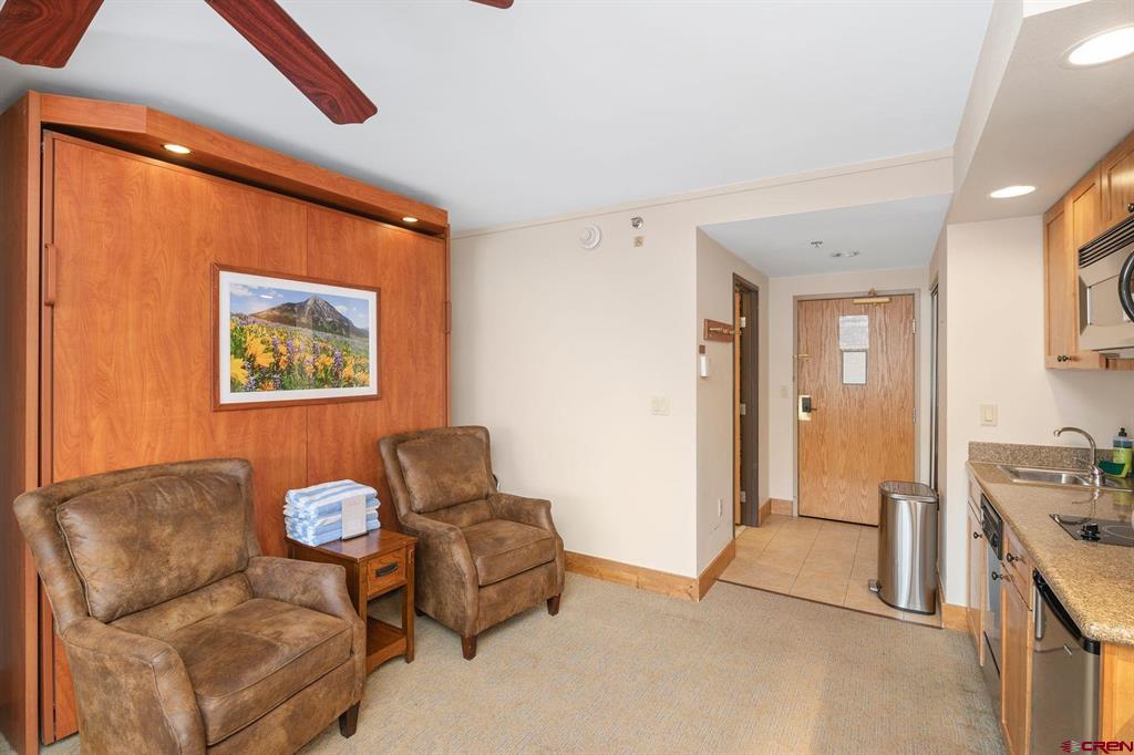 6 Emmons Road 510