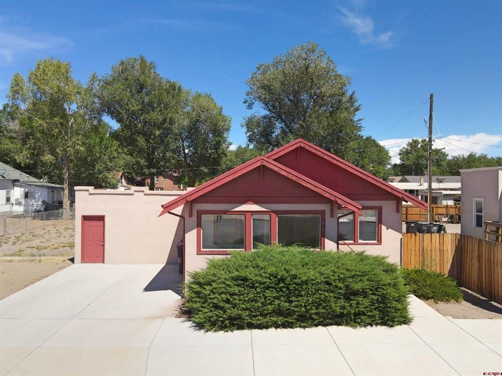 815 4Th St, Alamosa, CO 81101
