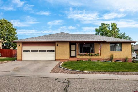 Photo of 2274 London Way, Montrose, CO 81401 (MLS # 836451)