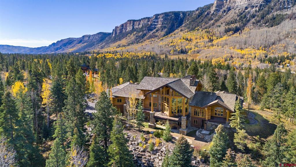 464 Pinnacle View Drive