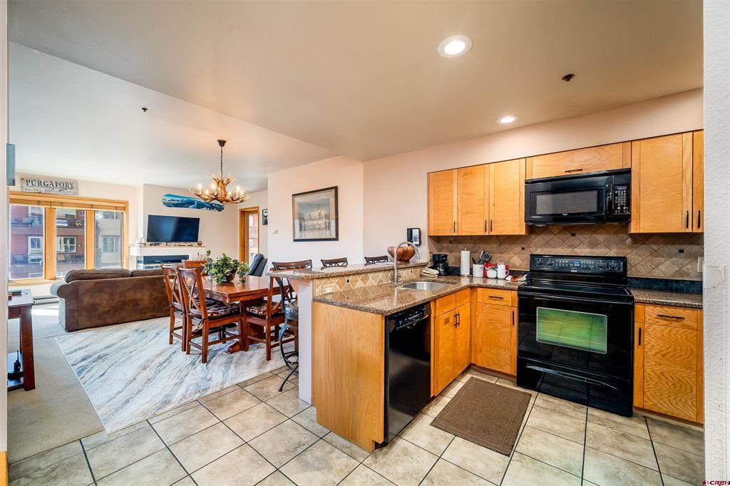 71 E Needles Way 337