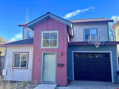 Featured picture for the property 819397